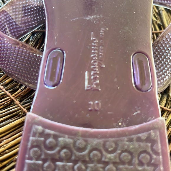 Ferragamo flip flops size 10 - Picture 6 of 6